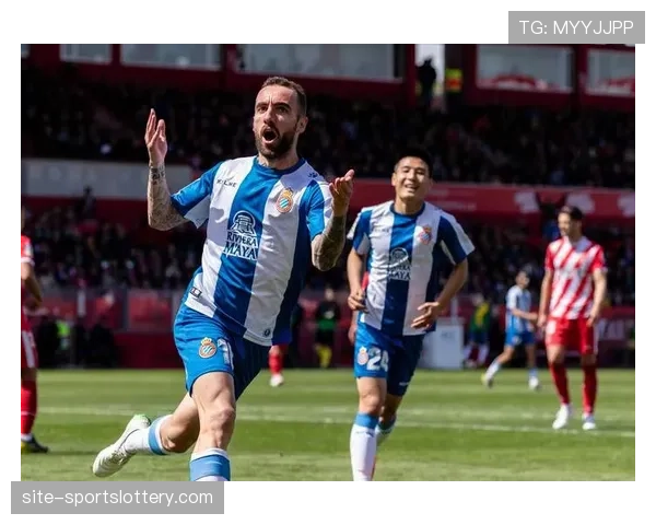 实时：赫罗纳利用对方角球失误，5秒内完成反击破门取得领先